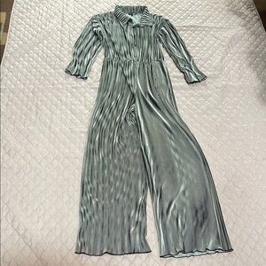 Fashion Nova Black & White Striped Jumpsuit – Size XL Long Sleeve One Piece